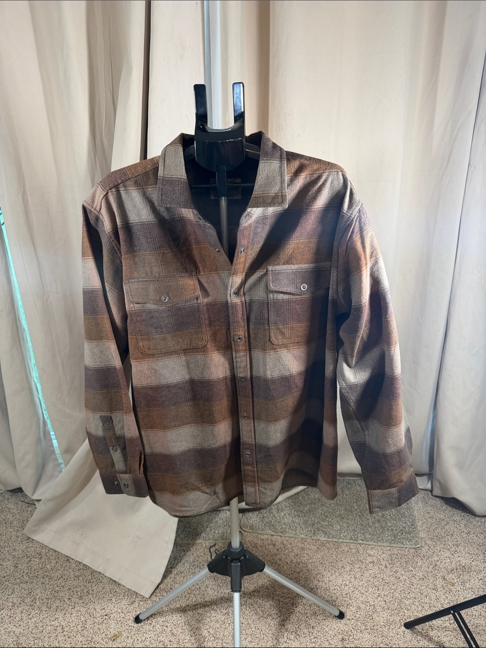 Men's Plaid Lightweight Shacket in Brown and Gray